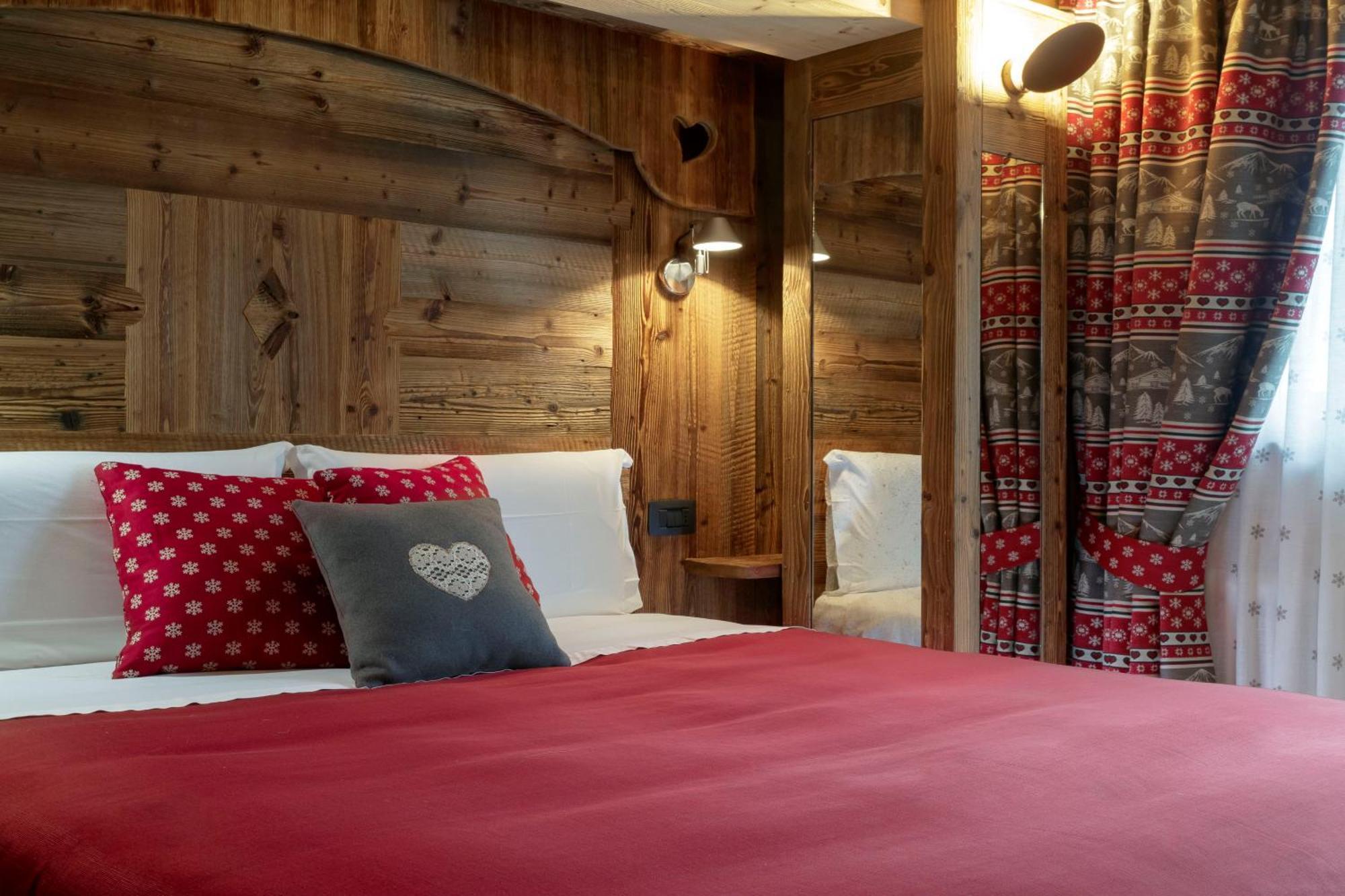 Francois Boutique Rooms - Matterhorn Retreat & Spa In Cervinia Breuil-Cervinia Exterior foto